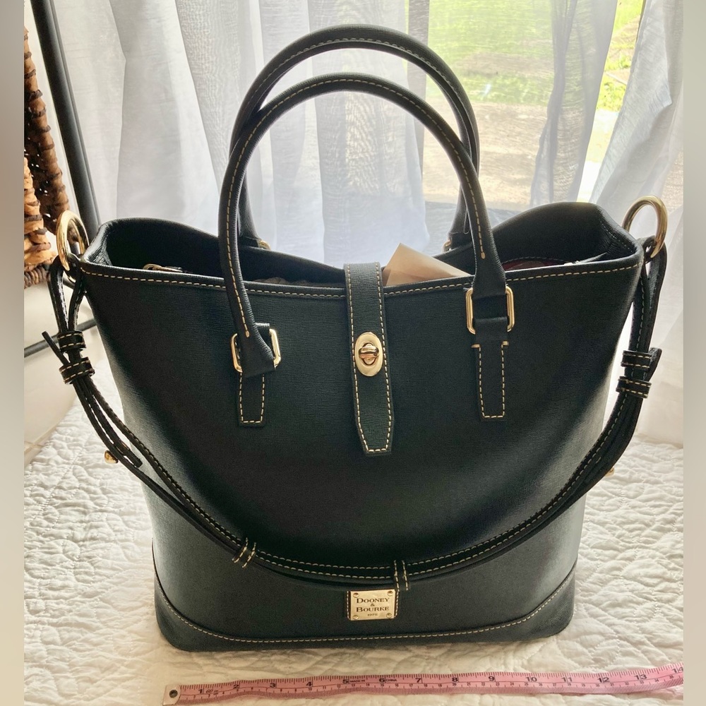 Dooney & Bourke